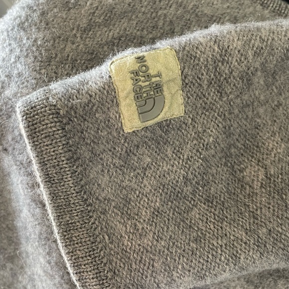 The North Face sweater‎ - Picture 5 of 8